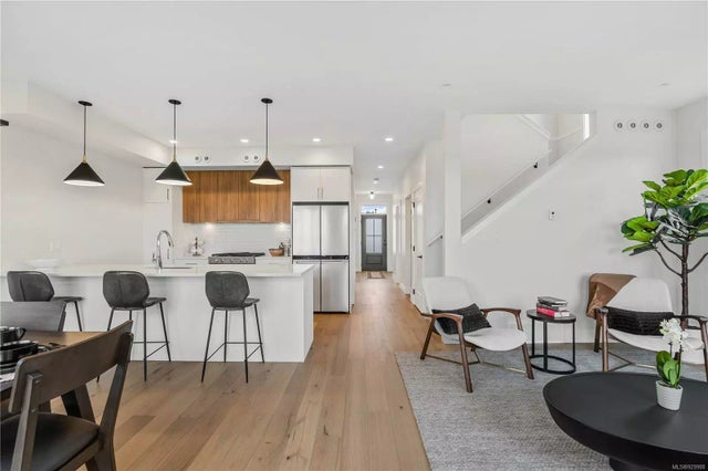 1 of 35 - 387 Arizona Dr 4b, Campbell River, BC