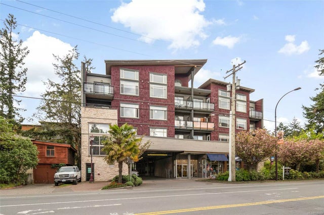 1 of 18 - 844 Goldstream Ave 402, Langford, BC