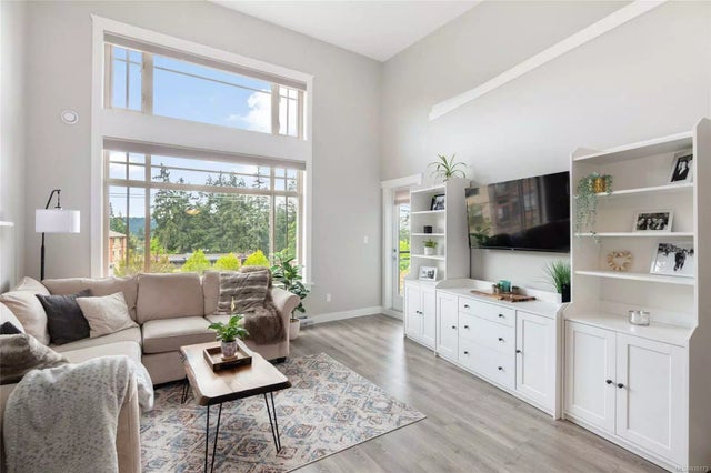 2 of 18 - 844 Goldstream Ave 402, Langford, BC