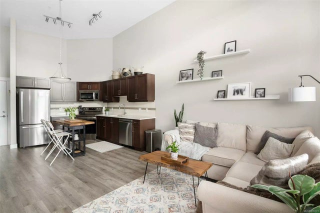 5 of 18 - 844 Goldstream Ave 402, Langford, BC