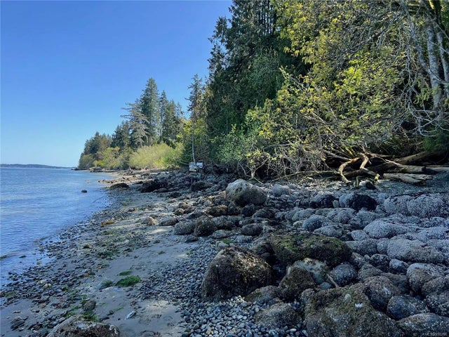 2 of 52 - 889 Cherry Point Rd, Cowichan Bay, BC
