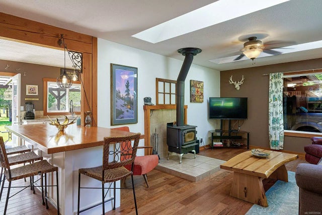 1 of 79 - 1045 Bowlby Rd, Errington, BC