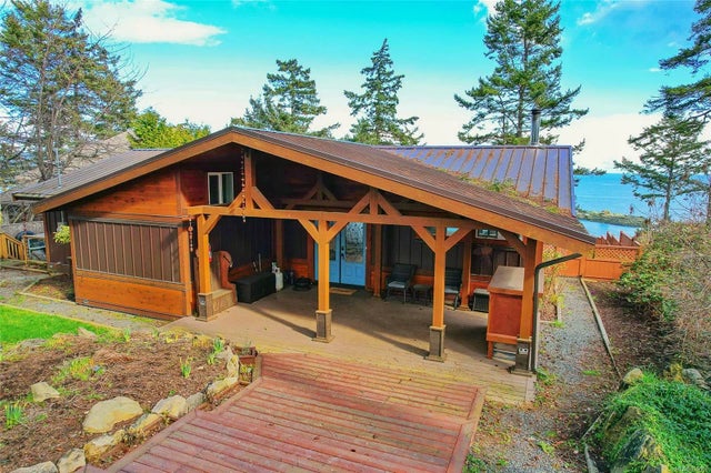 3 of 27 - 1100 Berry Point Rd, Gabriola Island, BC