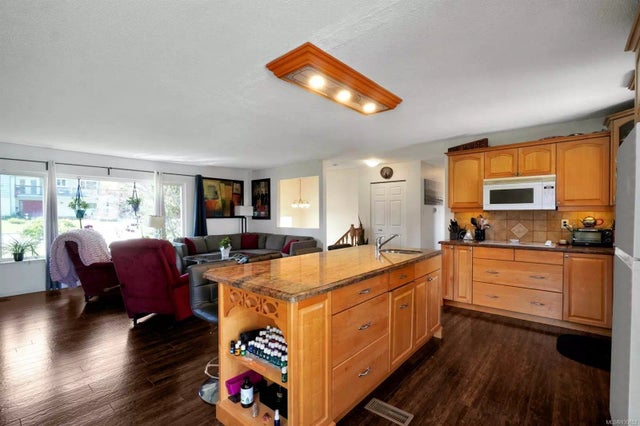 5 of 57 - 212 Wedge Pl, Nanaimo, BC