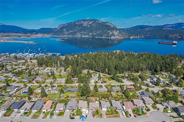 2 of 55 - 1619 Simon Pl, Cowichan Bay, BC