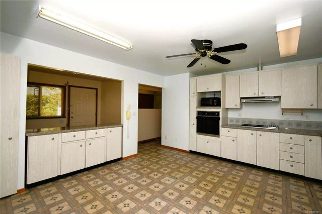 3 of 28 - 6508 Mystery Beach Rd, Fanny Bay, BC