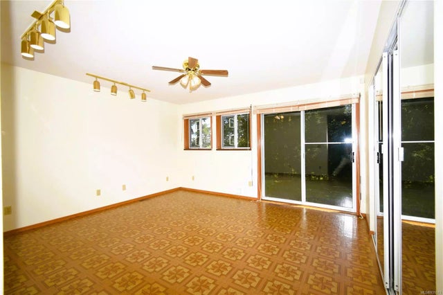 5 of 28 - 6508 Mystery Beach Rd, Fanny Bay, BC