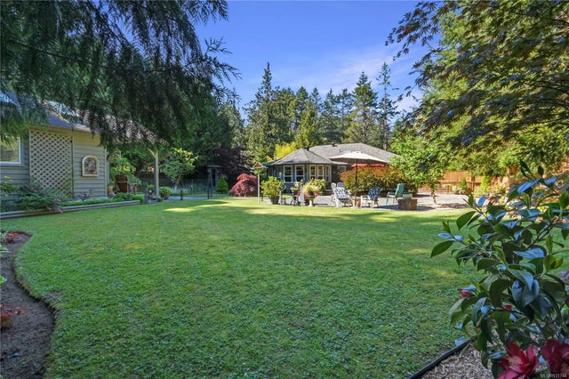 1 of 64 - 3321 South Rd, Gabriola Island, BC