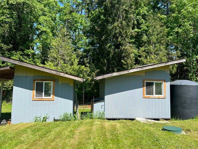 3 of 13 - 686 Gallagher Way, Gabriola Island, BC