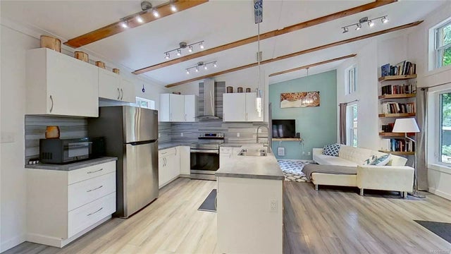 2 of 22 - 1057 Bertha Ave, Gabriola Island, BC