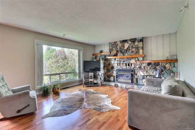 4 of 12 - 9911 Lang St, Chemainus, BC