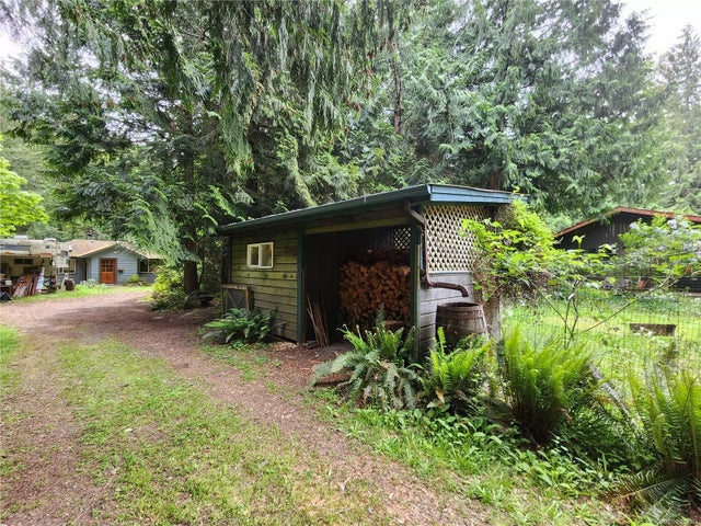 5 of 10 - 307 Spruce Ave, Gabriola Island, BC