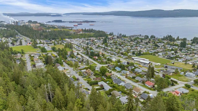 3 of 44 - 7982 Edmund St, Crofton, BC