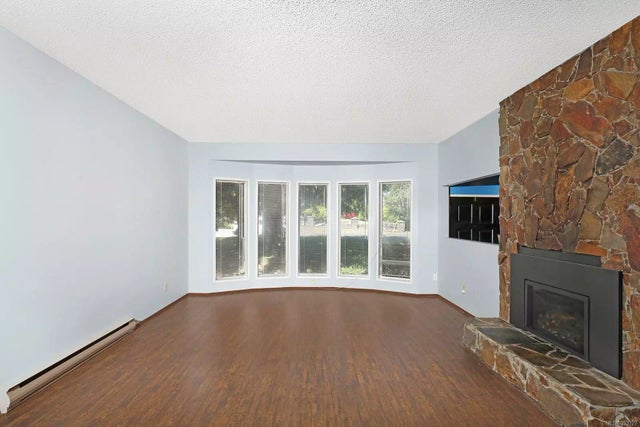 2 of 29 - 520 Pym St N, Parksville, BC