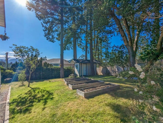4 of 35 - 548 Hoffman Ave, Langford, BC
