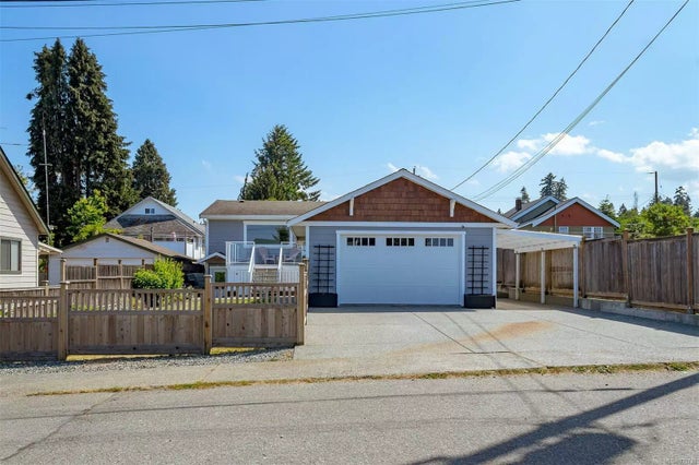 2 of 61 - 2966 Severne St, Chemainus, BC