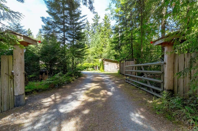 1 of 50 - 1487 Price Rd, Errington, BC