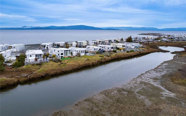 2 of 40 - 200 Corfield St N D353a, Parksville, BC