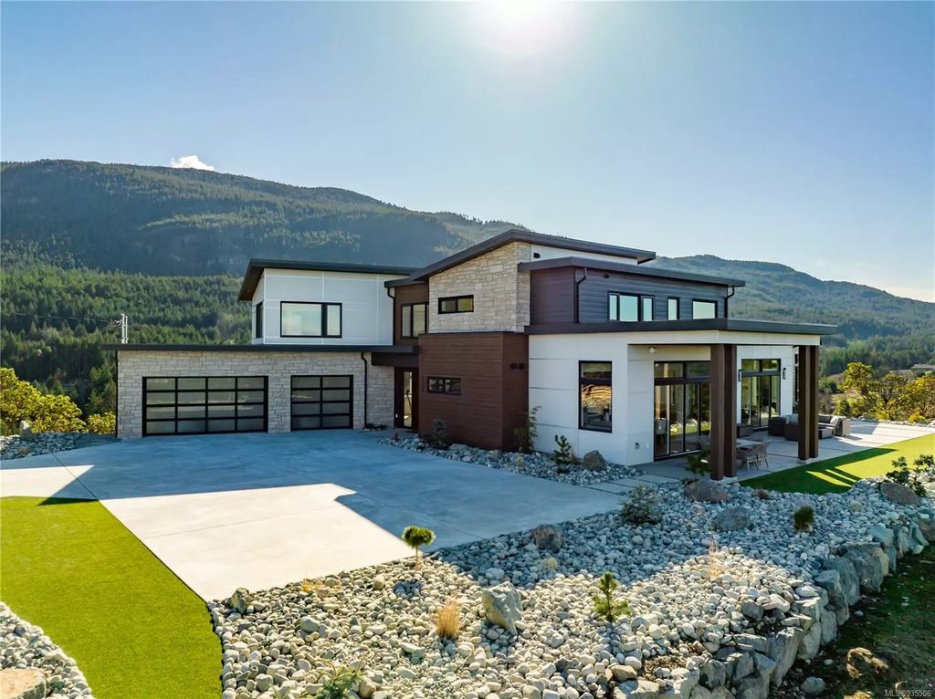 3230 Ferguson Rd, Nanaimo
