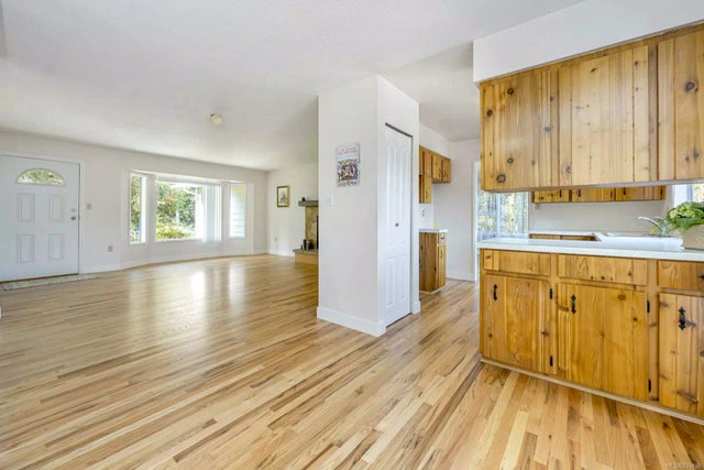 4 of 27 - 1727 Ordano Rd, Cowichan Bay, BC