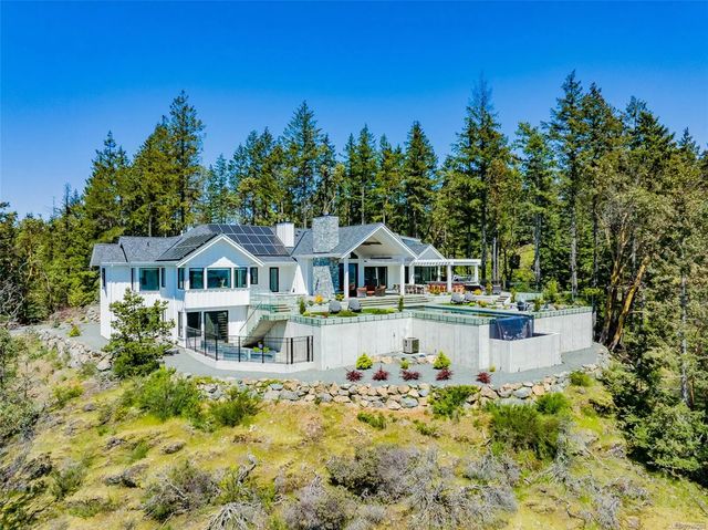 4 of 73 - 3410 Arrowsmith Rd, Nanaimo, BC