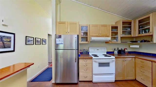 4 of 37 - 375 Tamarack St, Gabriola Island, BC