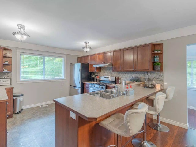 3 of 82 - 1855 Errington Rd, Errington, BC