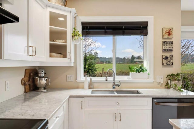 4 of 38 - 1954 Falcon Cres, Cowichan Bay, BC