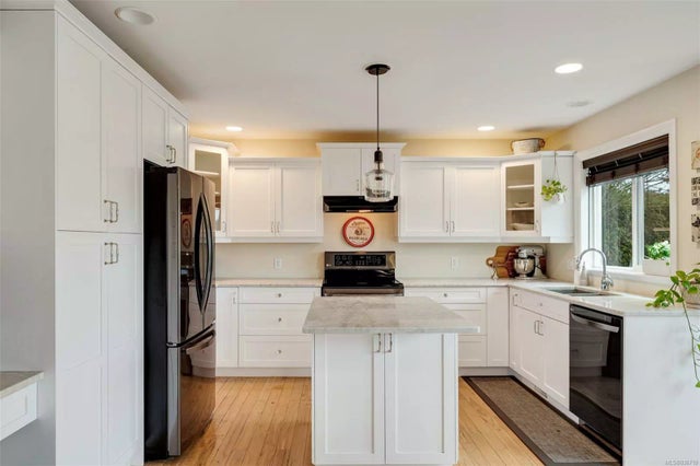 5 of 38 - 1954 Falcon Cres, Cowichan Bay, BC