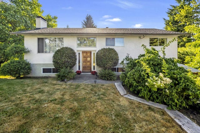 1 of 42 - 4506 Chestnut Rd, Cowichan Bay, BC