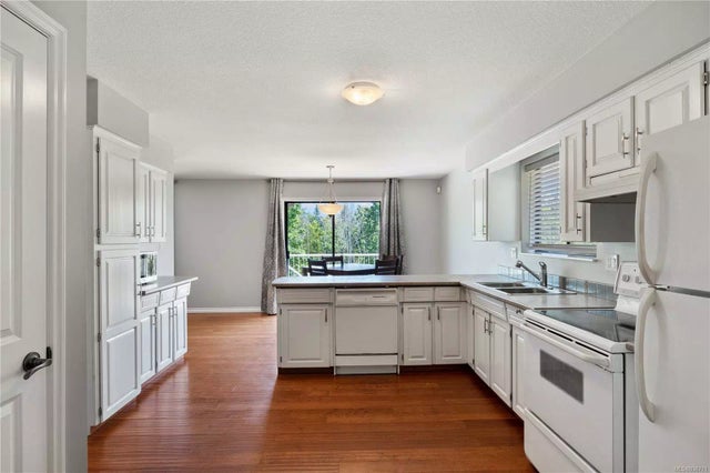 4 of 62 - 6540 Country Rd, Fanny Bay, BC