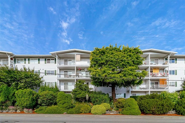 2 of 25 - 9942 Daniel St 307, Chemainus, BC