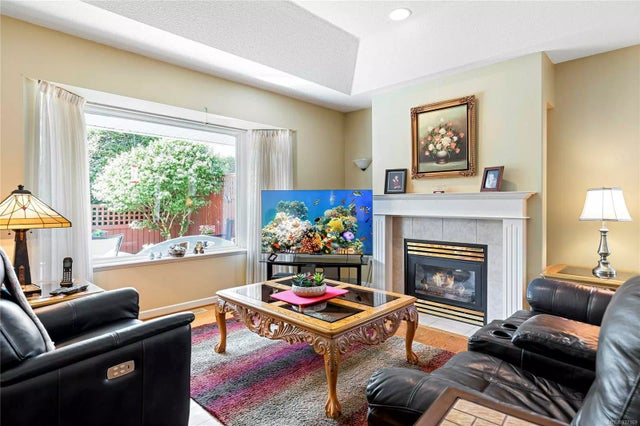 4 of 26 - 850 Arbutus St 20, Qualicum Beach, BC