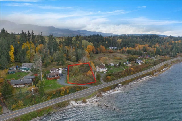 2 of 25 - 7291 Island Hwy S, Fanny Bay, BC