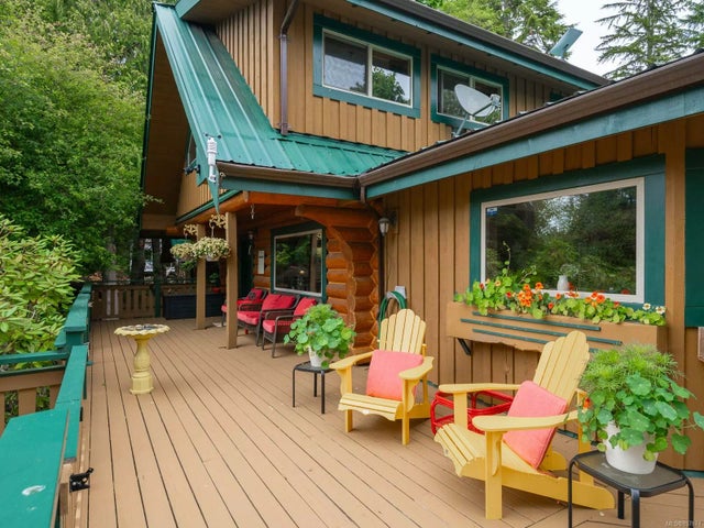 2 of 72 - 370 Bamfield Rd, Bamfield, BC