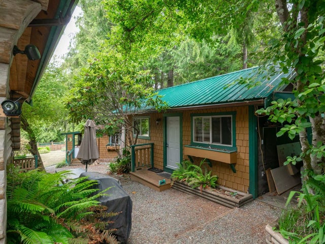 3 of 72 - 370 Bamfield Rd, Bamfield, BC