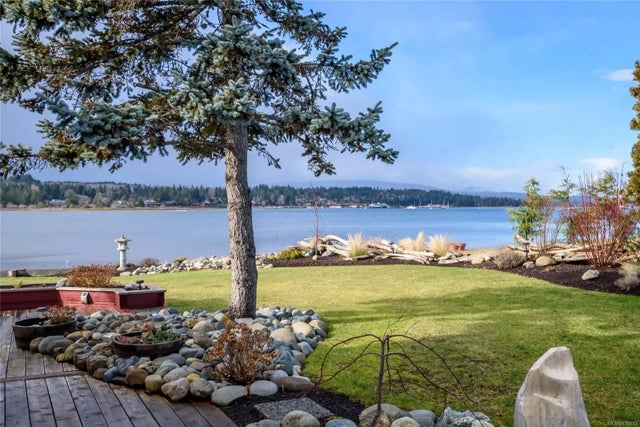 3 of 76 - 7580 Tozer Rd, Fanny Bay, BC