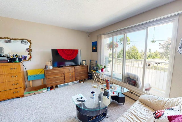 2 of 18 - 3040 Pine St 202, Chemainus, BC