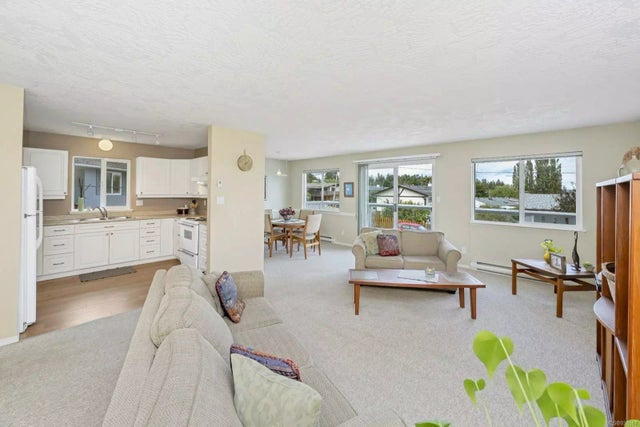 5 of 53 - 1588 Pauline St, Crofton, BC