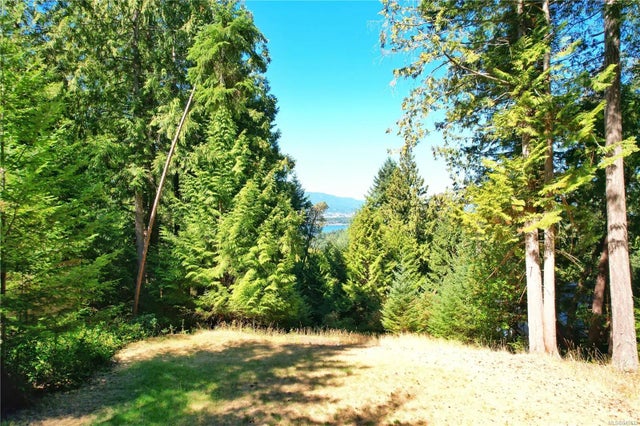 4 of 15 - Lt 34 Pat Burns Ave, Gabriola Island, BC