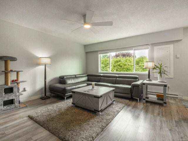 4 of 23 - 920 6th Ave, Ladysmith, BC