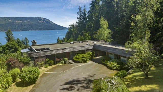 1 of 66 - 925 Cherry Point Rd, Cowichan Bay, BC