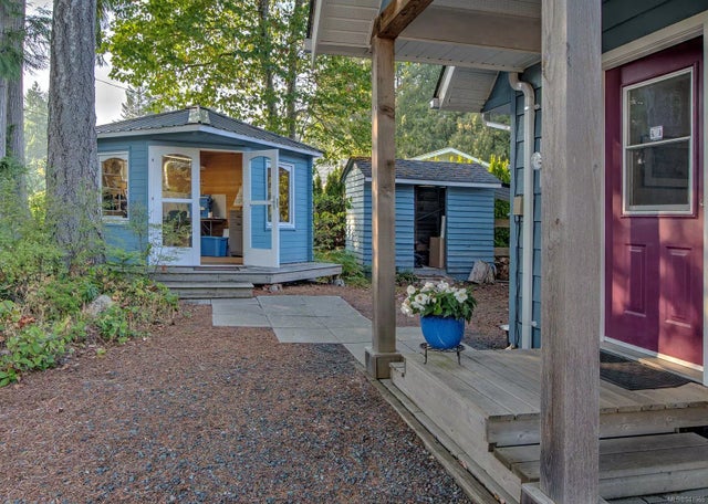 4 of 24 - 7816 Tozer Rd, Fanny Bay, BC