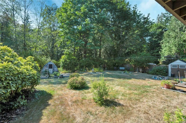 3 of 32 - 6513 Mystery Beach Rd, Fanny Bay, BC