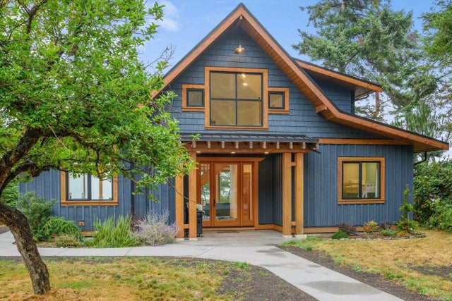 3 of 48 - 684 Berry Point Rd, Gabriola Island, BC