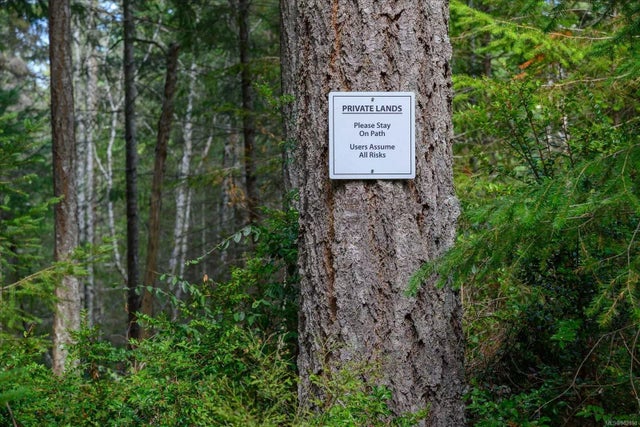 3 of 15 - 0 King Rd, Gabriola Island, BC