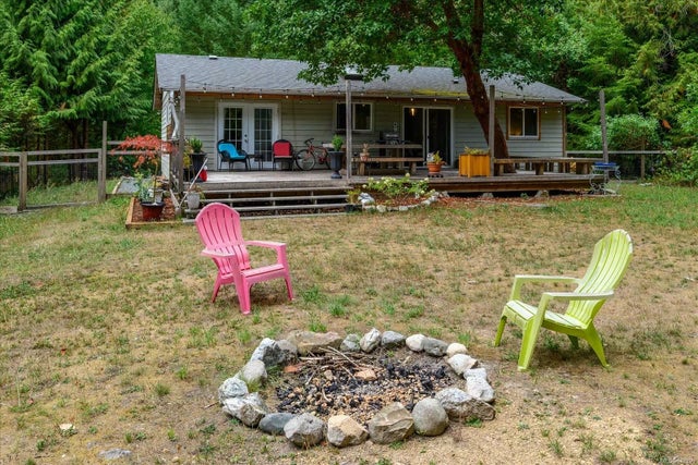 2 of 33 - 840 Mary Rd, Gabriola Island, BC