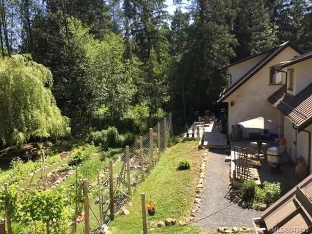 5 of 27 - 1115 - 1125 Dobson Rd, Errington, BC