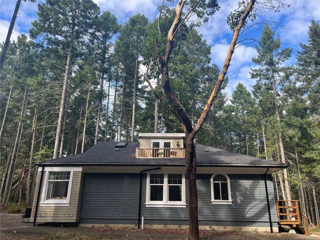 3 of 34 - 920 Sveinson Rd, Gabriola Island, BC