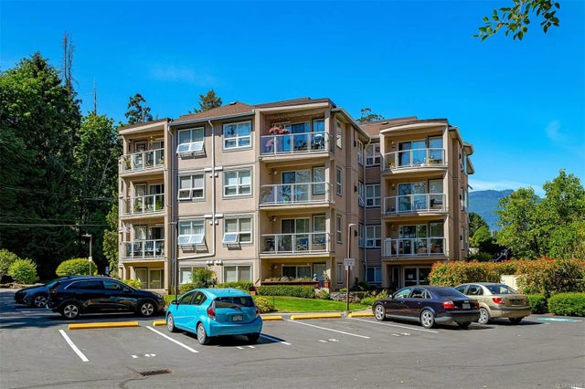 1 of 25 - 3000 Oak St 202a, Chemainus, BC